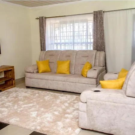 Shanvin Homes-2 Bedroom Ensuite Apartment Close To Rupa Mall, Mediheal, St Lukes And Tophill Hospitals Eldoret Exterior photo
